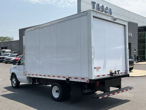 New 2025 Ford E-350 and Econoline 350 Super Duty w/ Driver's Safety Package image 15