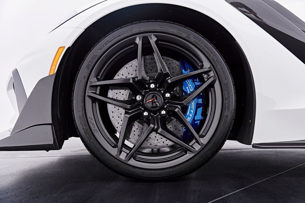 Used 2019 Chevrolet Corvette ZR1 RWD image 3