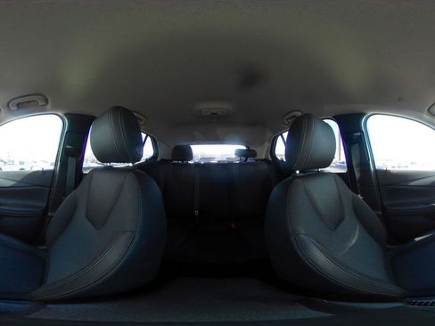 Used 2025 Buick Encore GX Preferred image 41