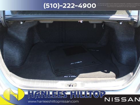 Used 2025 Nissan Altima 2.5 SV FWD image 10