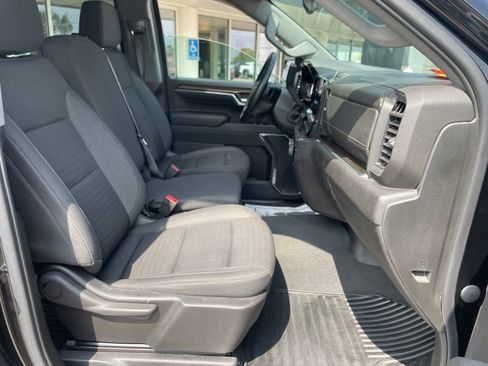 Used 2023 Chevrolet Silverado 1500 LT AWD/4WD image 17