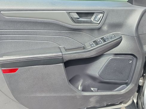 Used 2025 Ford Escape Active FWD image 12