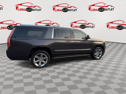 Used 2016 Cadillac Escalade ESV Platinum AWD/4WD image 8