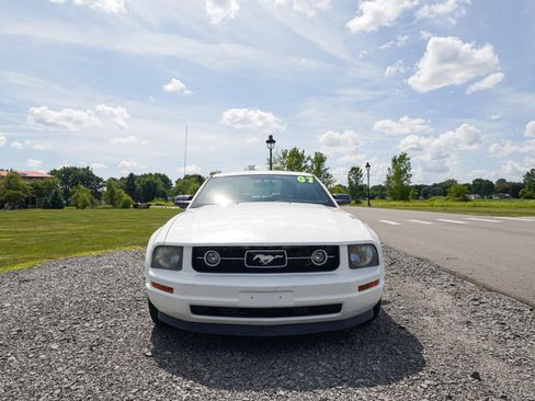 Used 2007 Ford Mustang Premium RWD image 7