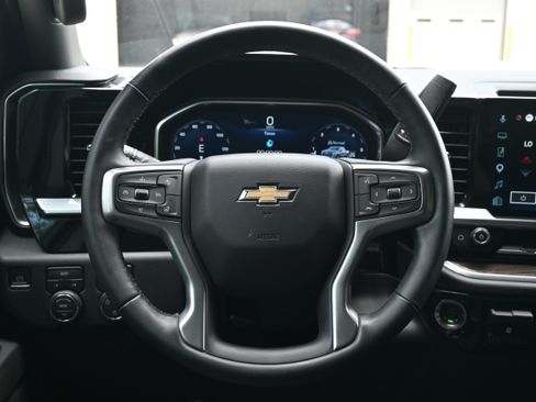 Used 2026 Chevrolet Silverado 1500 LT w/ Protection Package AWD/4WD image 19