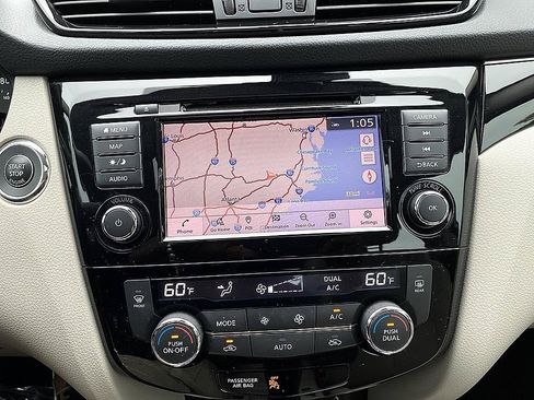 Used 2019 Nissan Rogue Sport SL w/ Premium Package AWD/4WD image 16