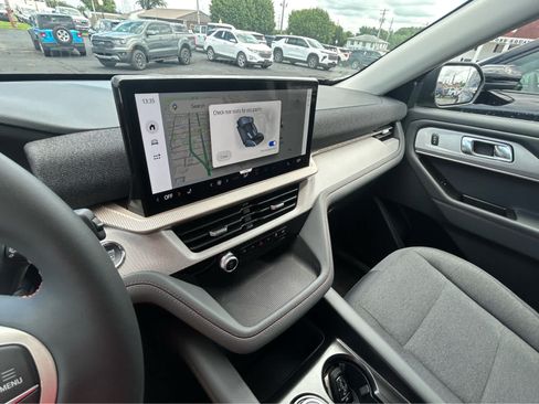 New 2026 Ford Explorer Active AWD/4WD image 50