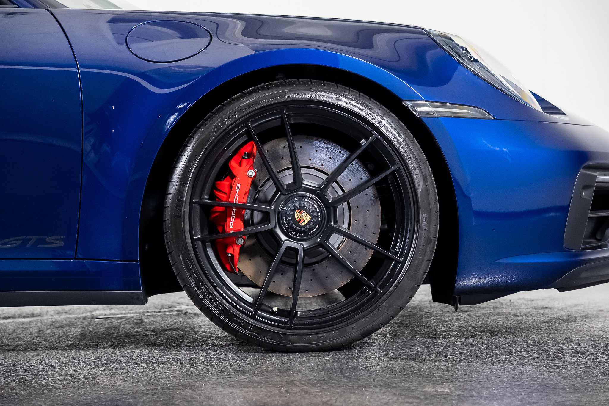 Used 2024 Porsche 911 Carrera GTS w/ Premium Package RWD image 34