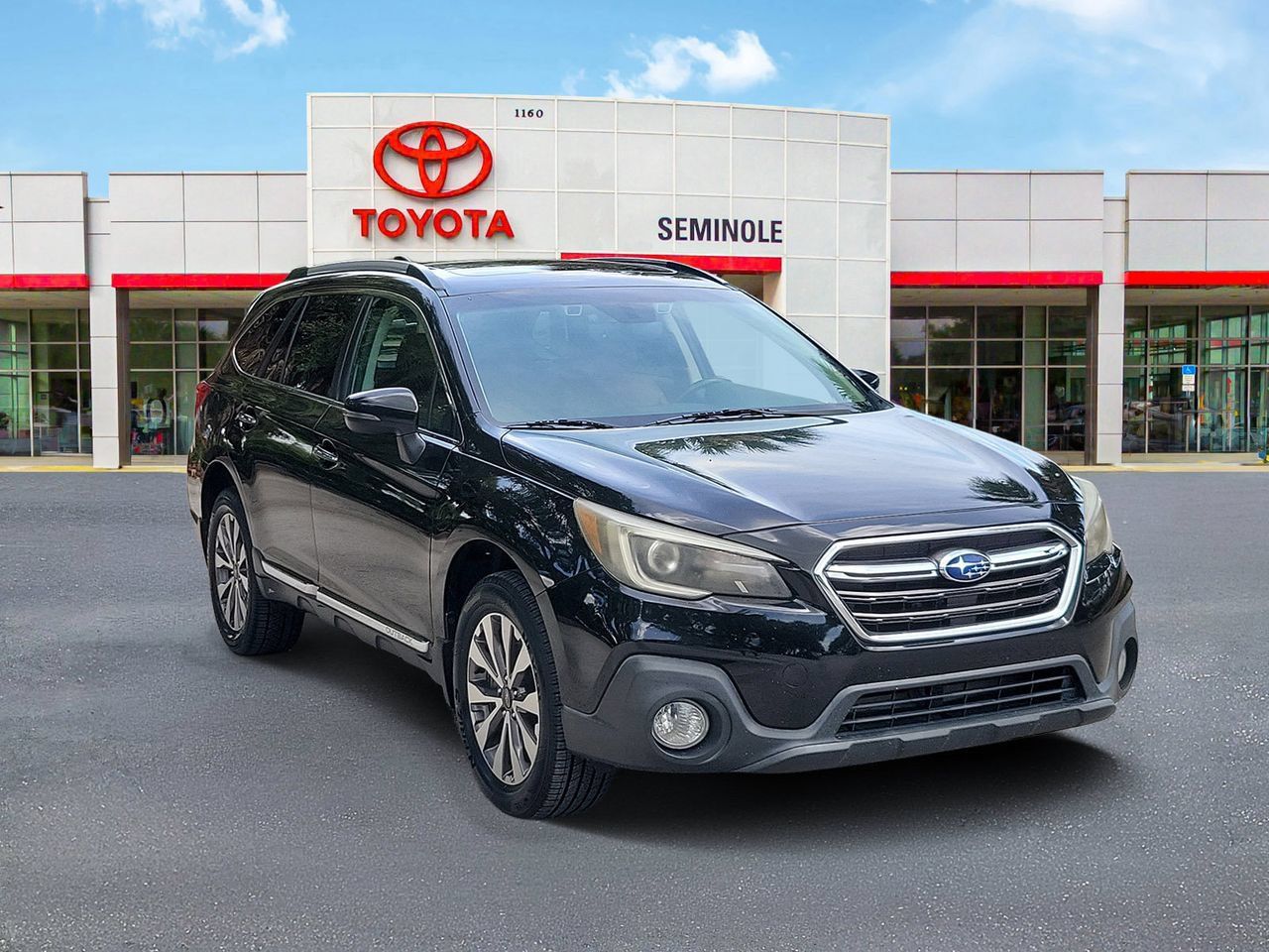 Used 2019 Subaru Outback 3.6R Touring AWD/4WD image 2