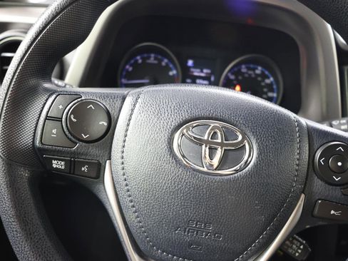 Used 2018 Toyota RAV4 LE w/ All Weather Liner Package image 19