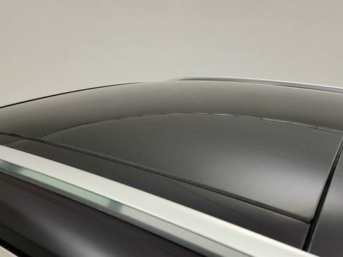 Used 2022 Lincoln Corsair FWD w/ Premium Package image 11