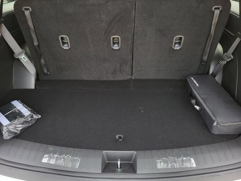 New 2026 Hyundai Palisade SEL Premium FWD image 10