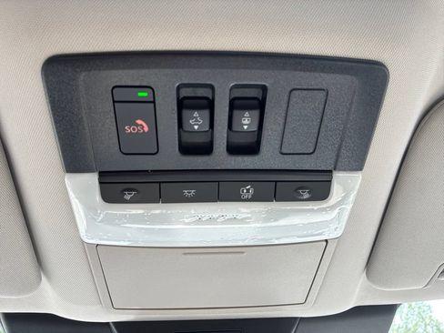 New 2026 Nissan Pathfinder SL w/ SL Premium Package AWD/4WD image 21