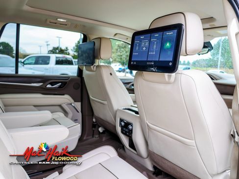 Used 2021 GMC Yukon Denali w/ Denali Ultimate Package image 12