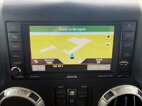 Used 2017 Jeep Wrangler Unlimited Rubicon image 25