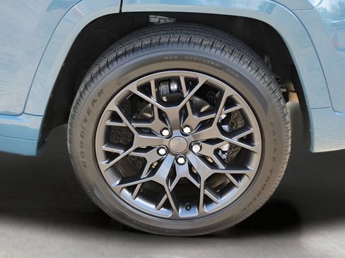 Used 2026 Jeep Grand Cherokee Summit w/ Obsidian Package AWD/4WD image 9