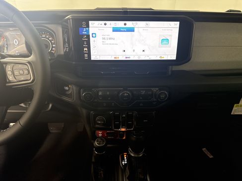 New 2026 Jeep Gladiator Willys image 25