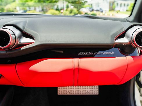 Used 2019 Ferrari 812 Superfast image 74