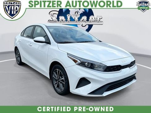 Used 2023 Kia Forte LXS image 1