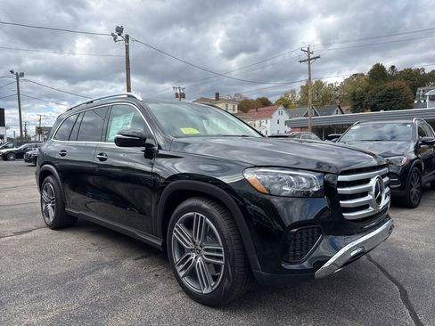 New 2026 Mercedes-Benz GLS 450 4MATIC image 1