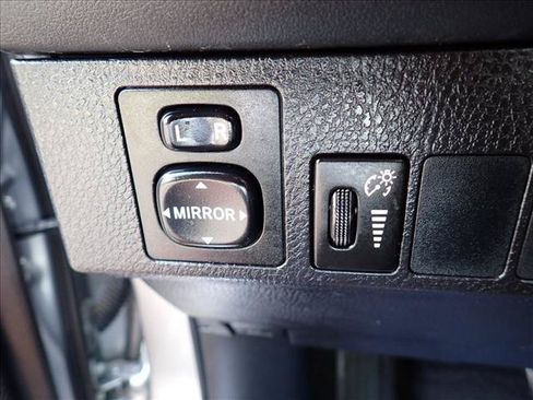 Used 2016 Toyota RAV4 LE FWD image 13
