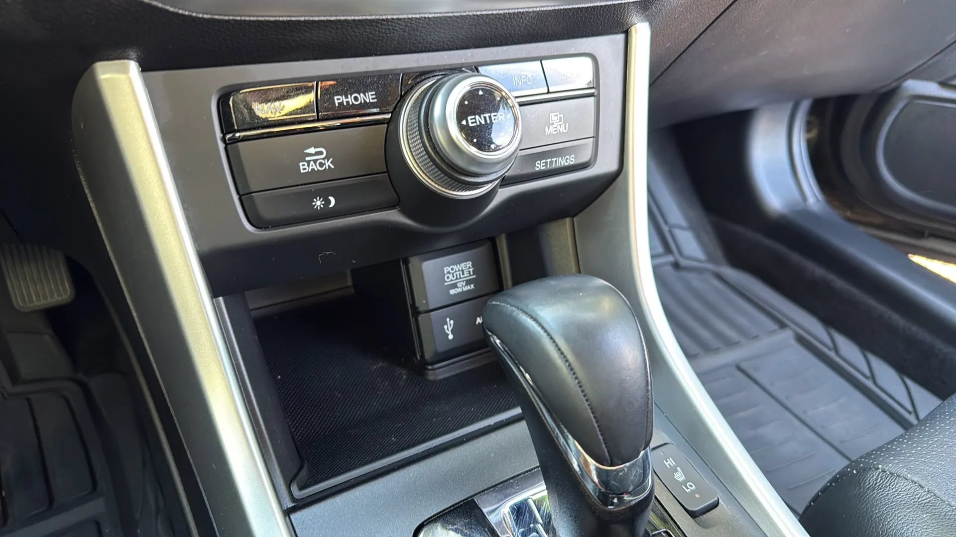 Used 2015 Honda Accord EX-L image 28