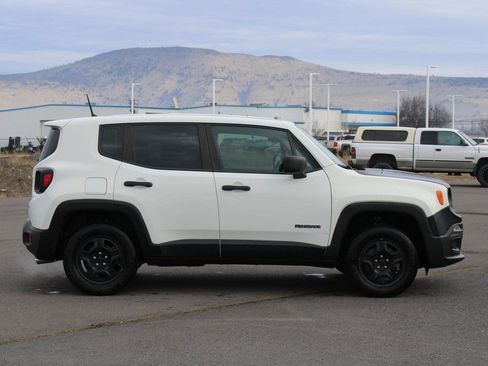 Used 2016 Jeep Renegade Sport w/ Power & Air Group image 7