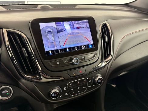 Used 2024 Chevrolet Equinox RS FWD image 30
