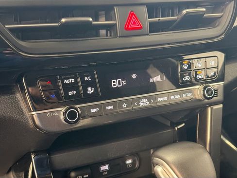 Used 2024 Kia Seltos S AWD/4WD image 18