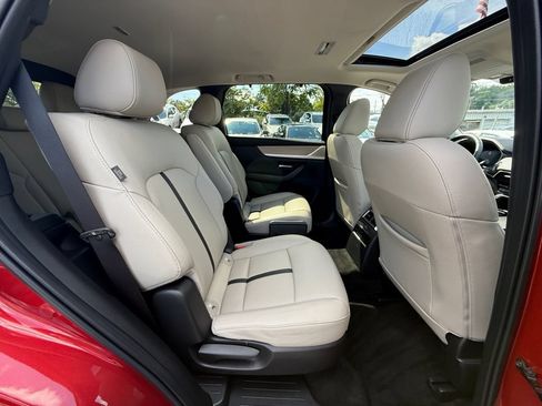 Used 2025 MAZDA CX-90 Plug-In Hybrid w/ Preferred AWD/4WD image 25