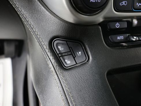 Used 2019 GMC Yukon SLT AWD/4WD image 39