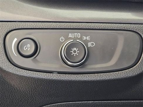 Used 2022 Buick Encore Preferred w/ Safety Package image 26