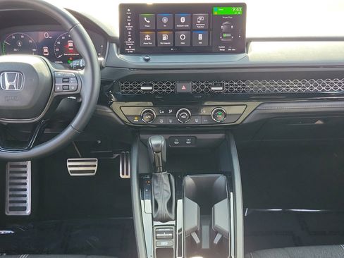 Used 2023 Honda Accord Sport image 30
