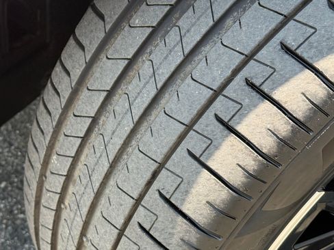 Used 2025 BMW iX M60 image 22