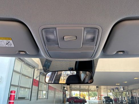 Used 2025 Kia Soul LX w/ LX Technology Package FWD image 15