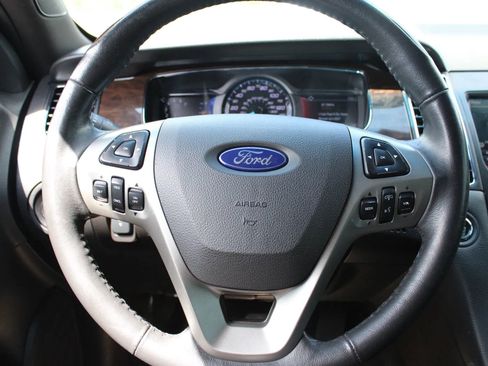 Used 2014 Ford Taurus Limited image 21