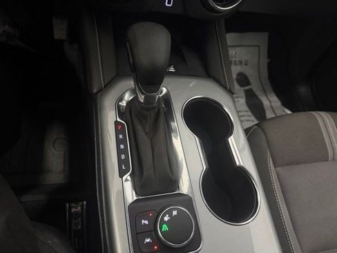 Used 2024 Chevrolet Blazer LT w/ Convenience Package FWD image 17