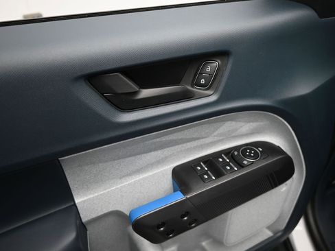 New 2026 Ford Maverick XLT image 9