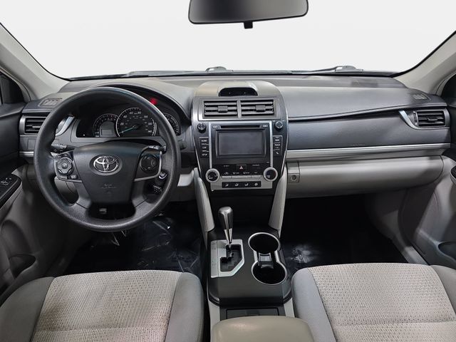 Used 2014 Toyota Camry LE FWD image 10