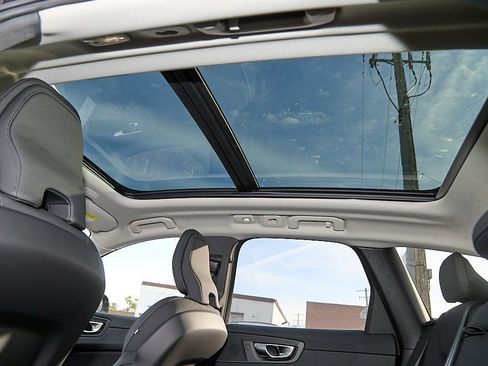 New 2026 Volvo XC60 B5 Plus w/ Protection Package Premier image 20