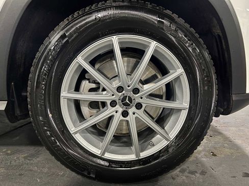 Used 2025 Mercedes-Benz GLE 350 4MATIC image 9