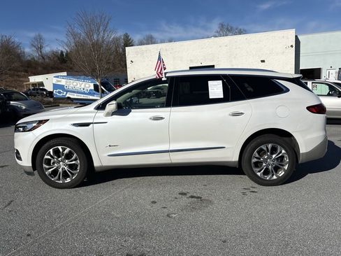 Certified 2019 Buick Enclave Avenir w/ Avenir Technology Package image 7