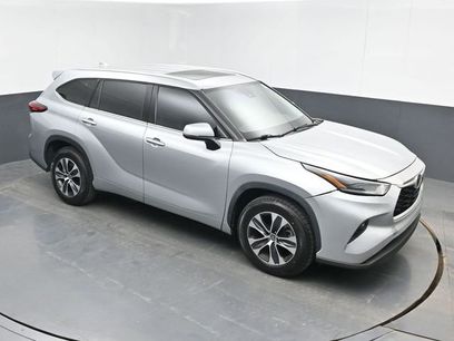 Used 2021 Toyota Highlander XLE