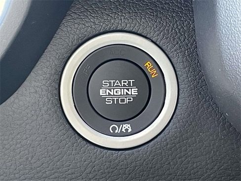 Used 2019 RAM 1500 Big Horn image 24