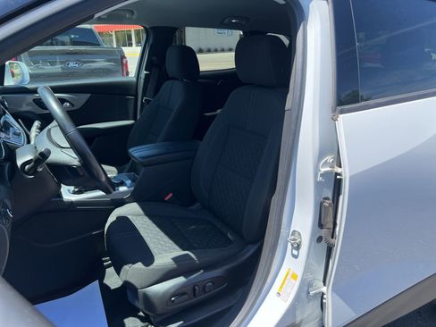 Used 2019 Chevrolet Blazer LT FWD image 19
