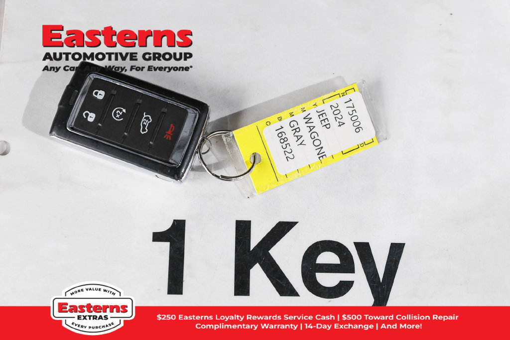 Used 2024 Jeep Wagoneer Series II AWD/4WD image 28