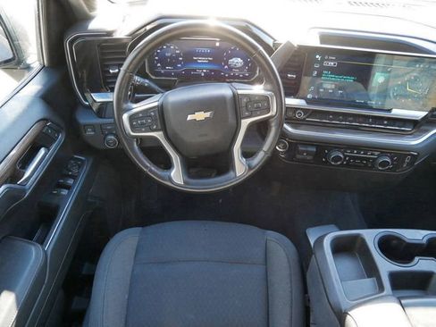 Used 2022 Chevrolet Silverado 1500 LT w/ All Star Edition Plus image 11