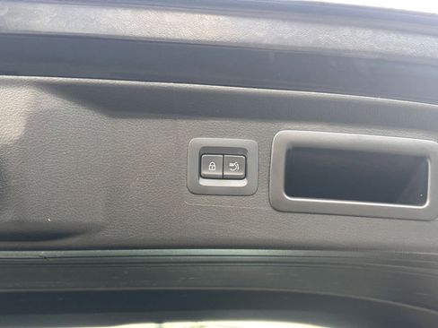 Used 2025 MAZDA CX-50 AWD 2.5 S w/ Preferred Package image 21