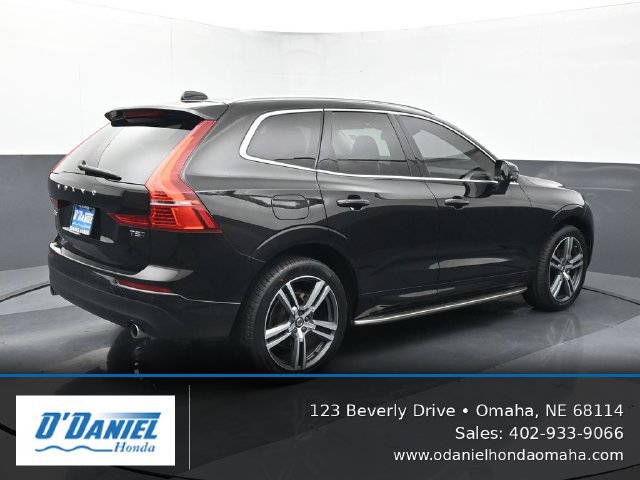 Used 2021 Volvo XC60 T5 Momentum AWD/4WD image 6