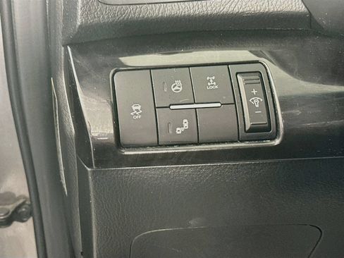Used 2014 Kia Sorento SX w/ 3rd Row Package AWD/4WD image 10